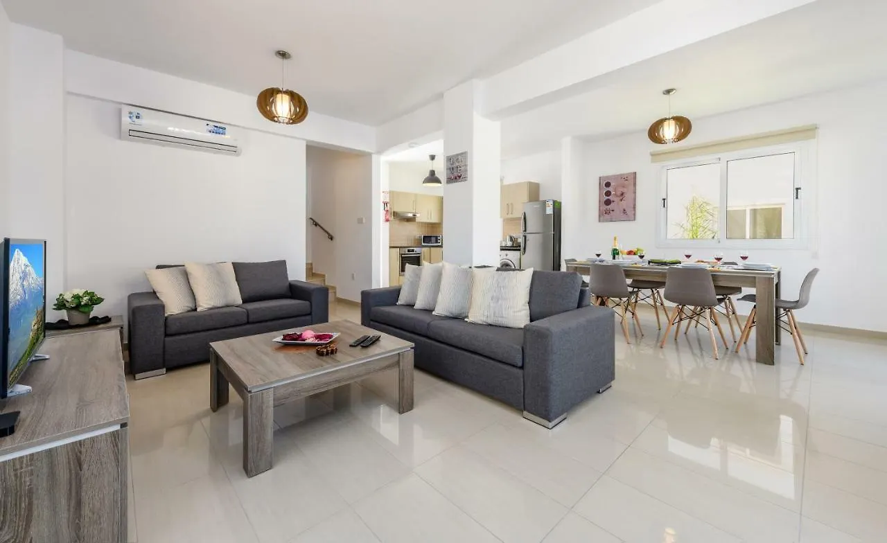 Nissini Villa #4 Ayia Napa