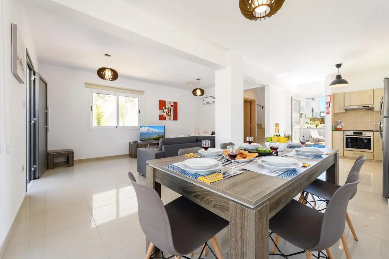 Nissini Villa #4 Ayia Napa