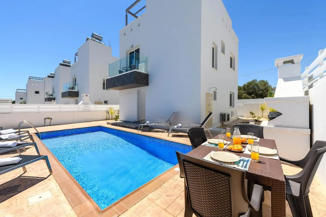 Nissini Villa #4 Ayia Napa